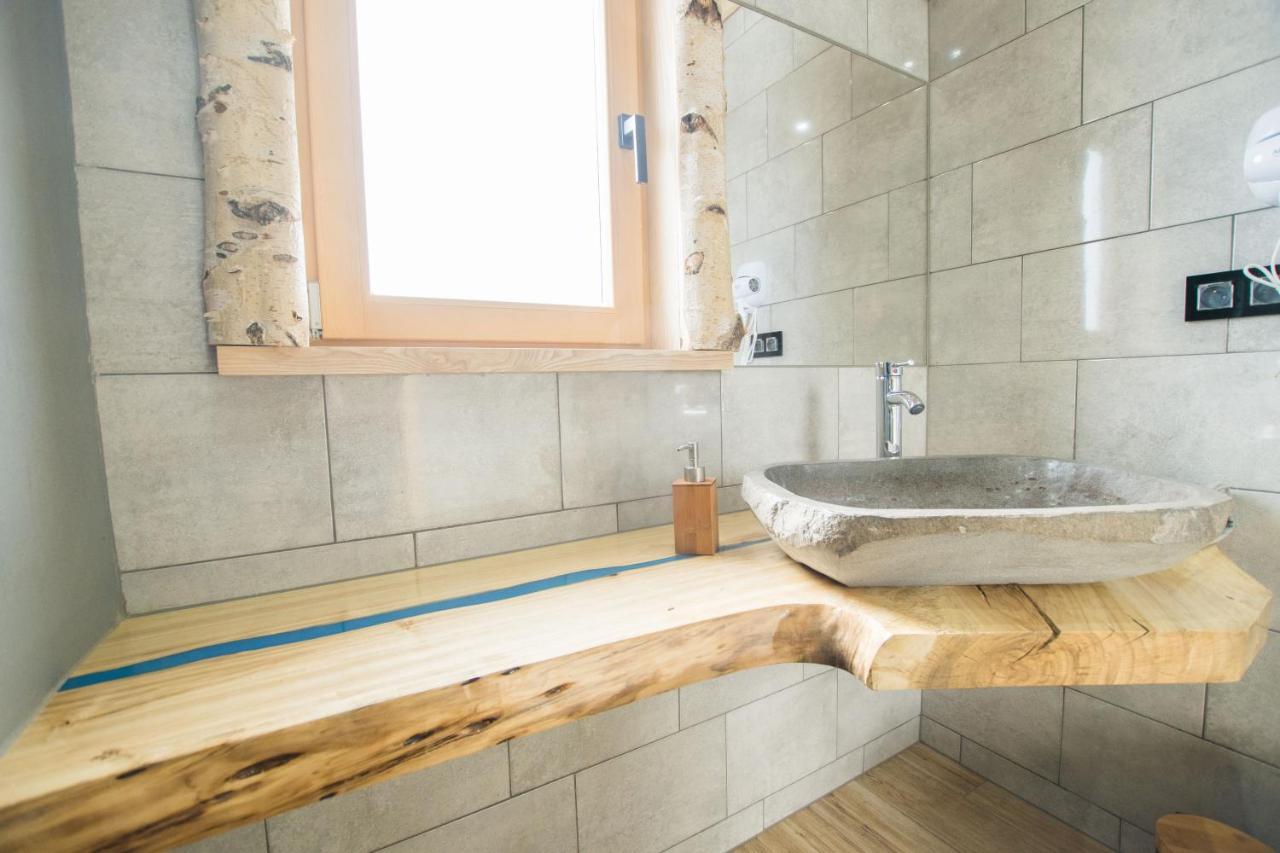 Nad Termami Villa Dzianisz Buitenkant foto