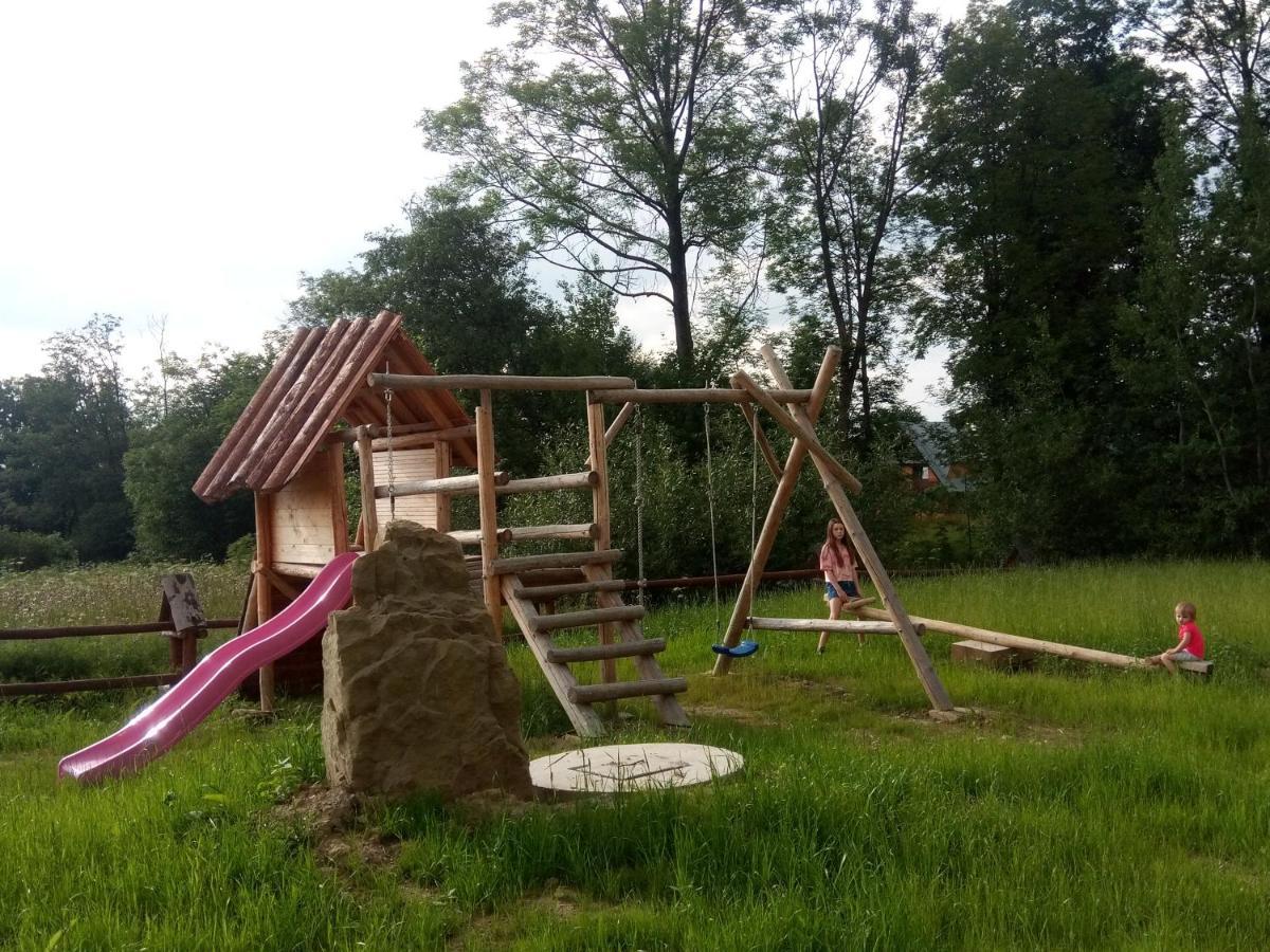 Nad Termami Villa Dzianisz Buitenkant foto